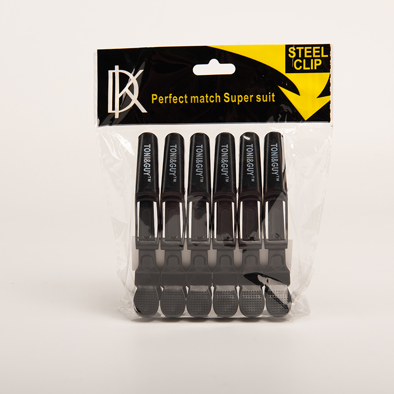Alligator clip